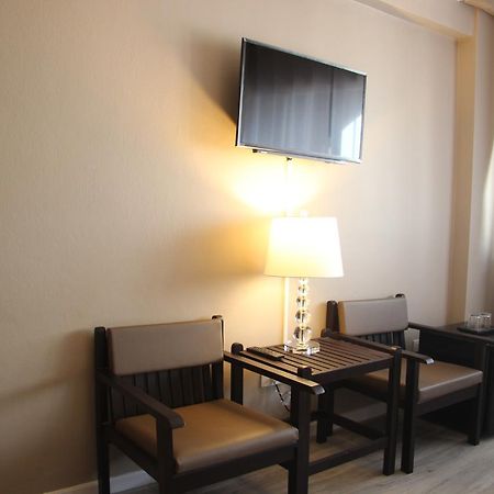 Taris Art Hotel Phrae Εξωτερικό φωτογραφία