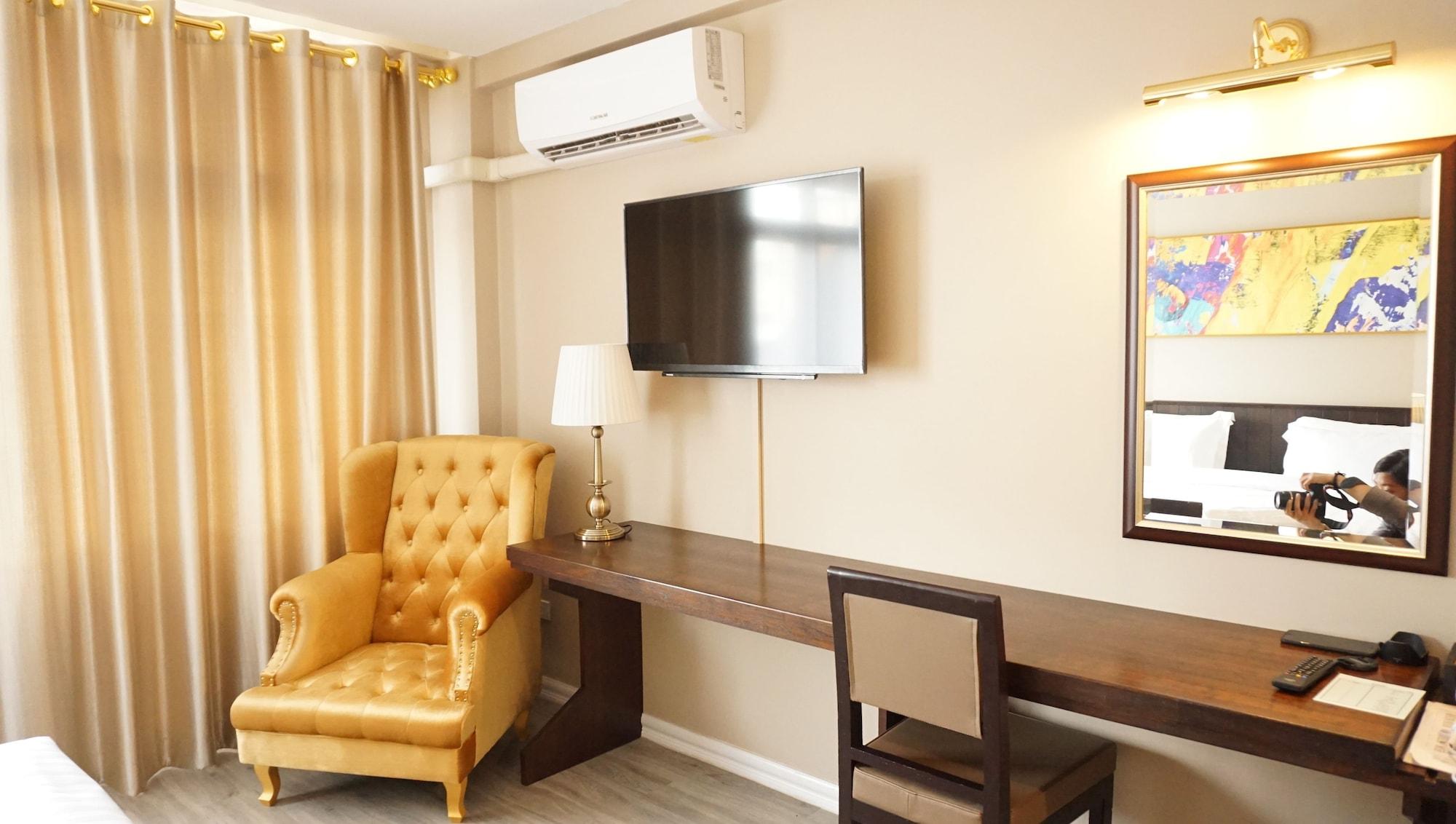 Taris Art Hotel Phrae Εξωτερικό φωτογραφία