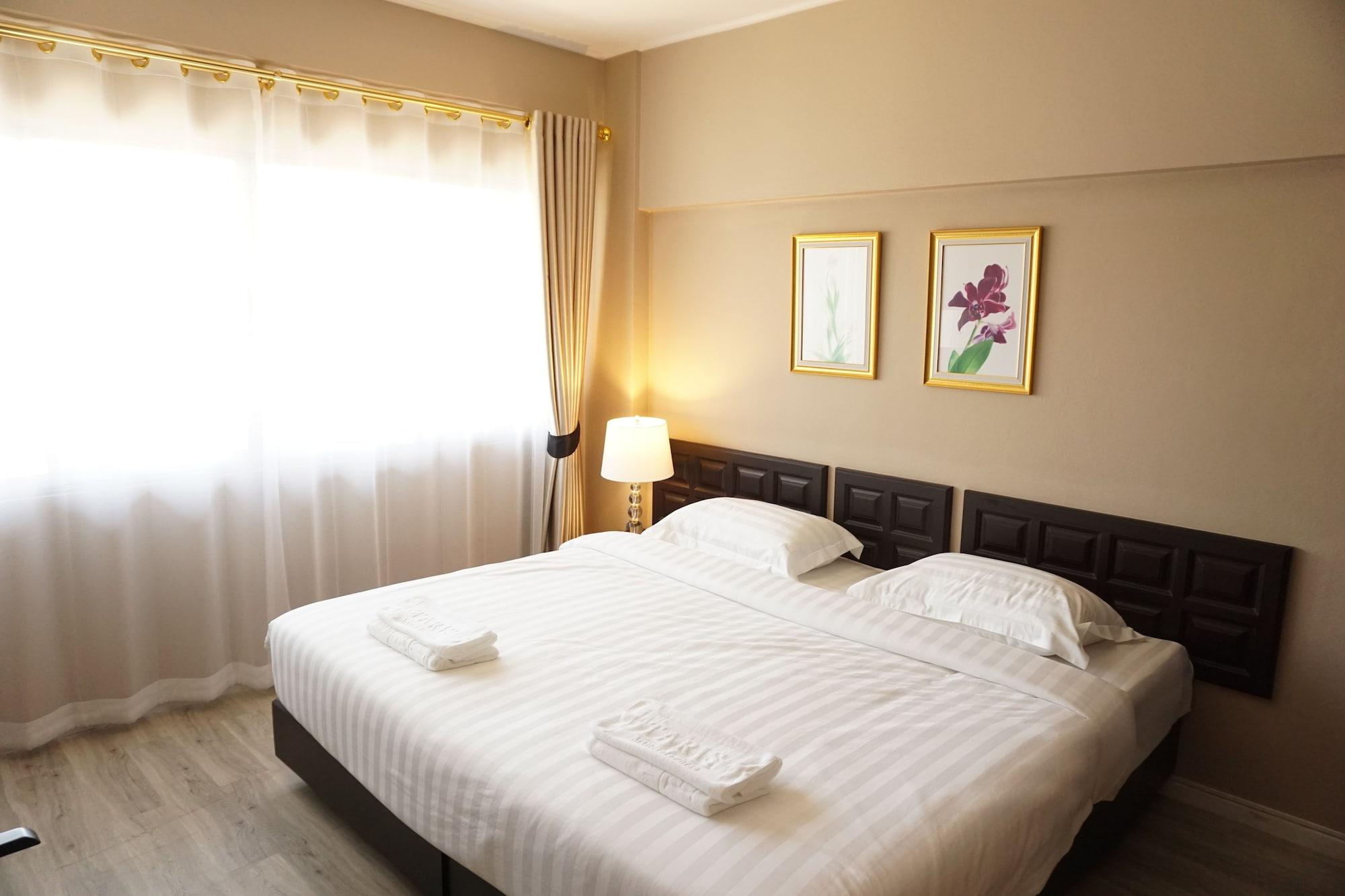 Taris Art Hotel Phrae Εξωτερικό φωτογραφία